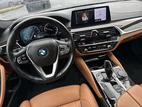 Used 2018 BMW 530i image 29