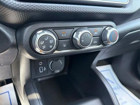 Certified 2025 Nissan Kicks Play S FWD image 19