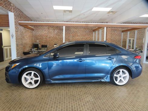 Used 2022 Toyota Corolla XSE FWD image 69