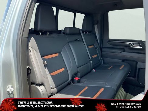 Used 2024 GMC Sierra 2500 AT4 w/ AT4 Premium Plus Package AWD/4WD image 18