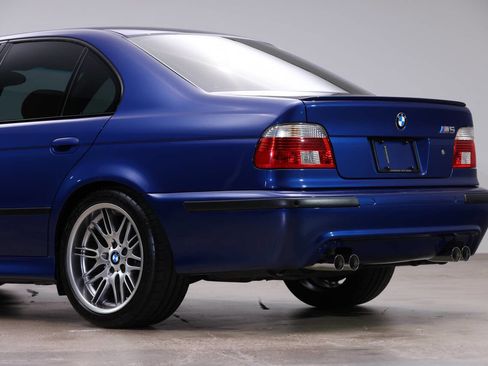 Used 2002 BMW M5 image 17