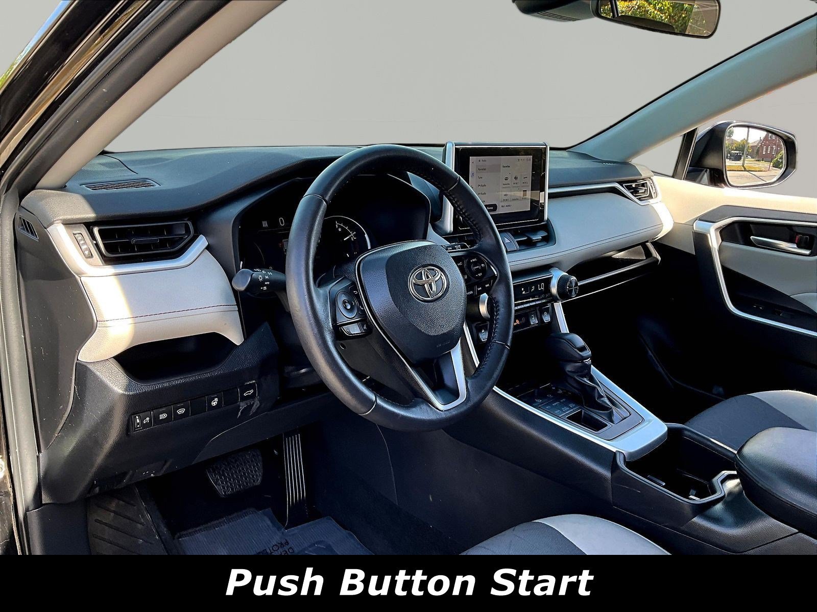 Used 2023 Toyota RAV4 XLE w/ Convenience Package AWD/4WD image 17