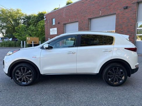 Used 2019 Kia Sportage EX w/ EX Sport Appearance Package AWD/4WD image 2