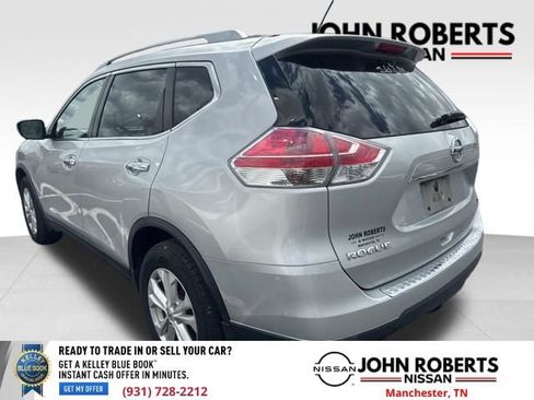 Used 2016 Nissan Rogue SV w/ SV Premium Package image 3