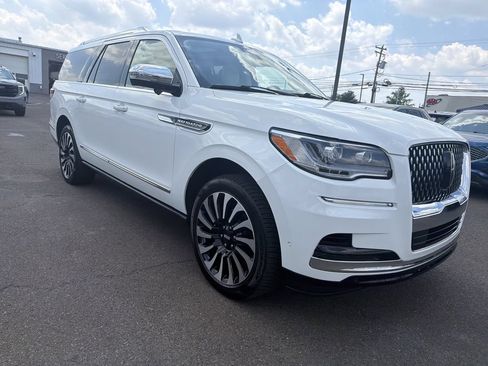 Certified 2024 Lincoln Navigator L Black Label AWD/4WD image 11