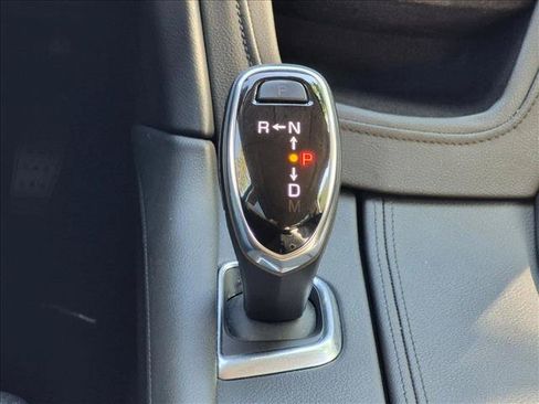 Used 2019 Cadillac XT5 Premium Luxury w/ Driver Assist Package FWD image 12