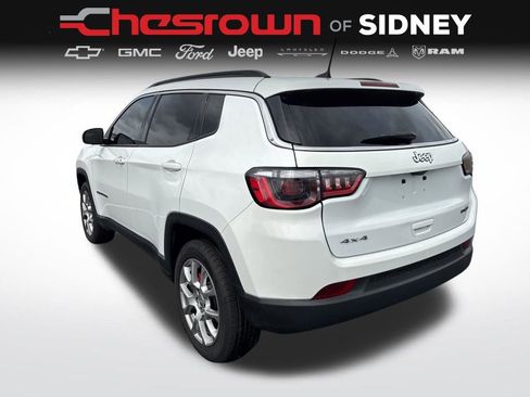 Used 2022 Jeep Compass Latitude w/ Sun and Sound Group image 3