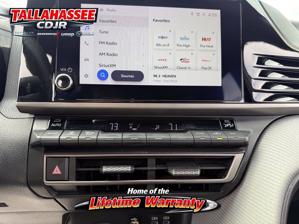 Used 2025 Toyota Camry SE w/ Convenience Package FWD image 28