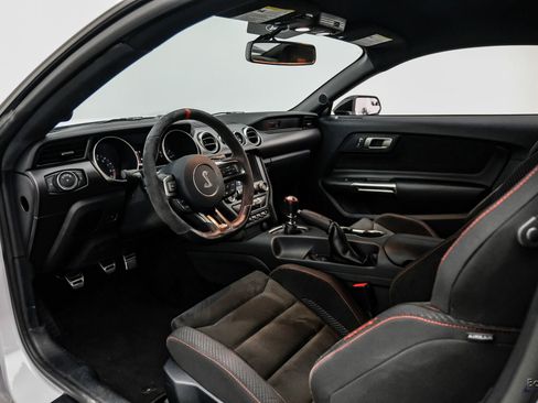 Used 2016 Ford Mustang Shelby GT350R w/ GT350R Equipment Group 920A image 2