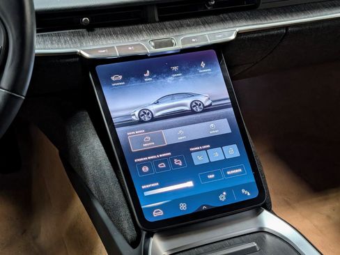 Used 2024 Lucid Air Touring AWD/4WD image 33
