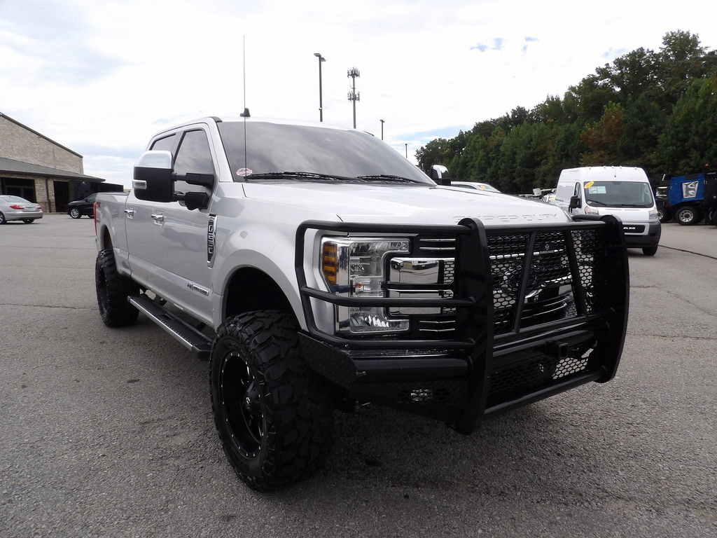 Used 2019 Ford F250 Lariat w/ Lariat Ultimate Package AWD/4WD image 11