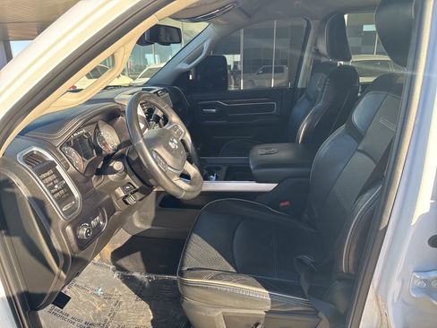 Used 2024 RAM 2500 Laramie image 12