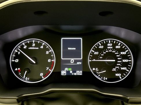 Used 2025 Subaru Outback Limited AWD/4WD image 9