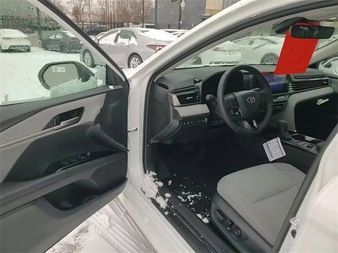 Used 2026 Toyota Camry LE image 9