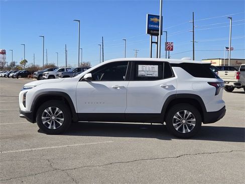 New 2026 Chevrolet Equinox LT image 4