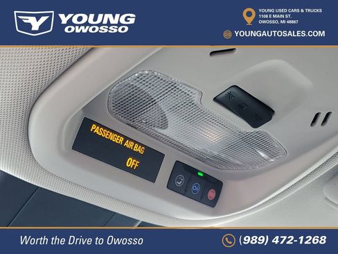 Used 2025 Chevrolet Trax LT w/ Driver Confidence Package FWD image 19