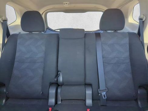 Used 2016 Nissan Rogue SV image 20