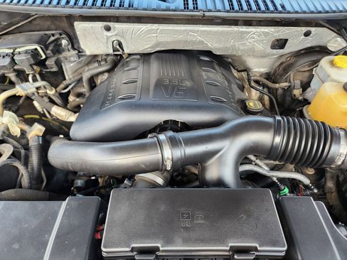 Used 2016 Ford Expedition Limited w/ Equipment Group 301A image 35