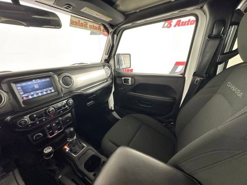 Used 2021 Jeep Wrangler Unlimited Sahara image 27