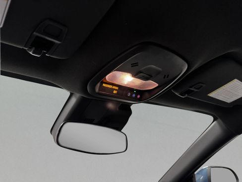 Used 2024 Buick Envista Preferred image 30