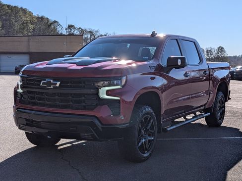 Used 2024 Chevrolet Silverado 1500 LT Trail Boss w/ LT Trail Boss Premium Package image 5