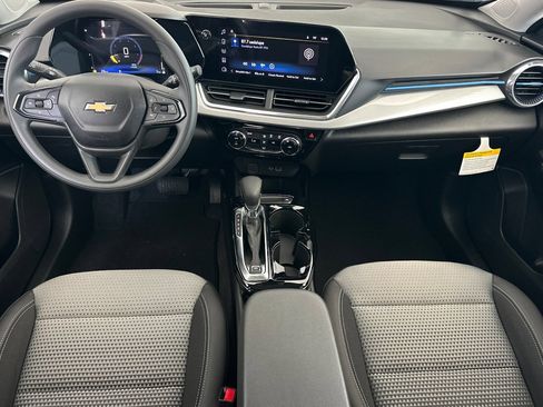 New 2026 Chevrolet Trax LT FWD image 13