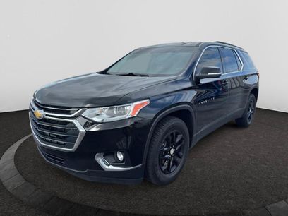 Used 2021 Chevrolet Traverse LT