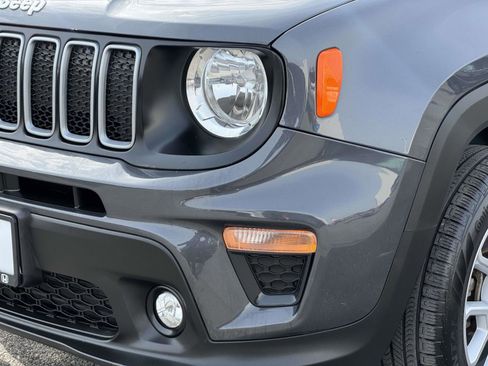 Used 2022 Jeep Renegade Latitude image 28