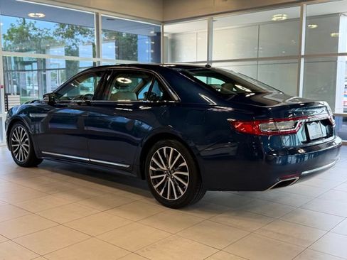 Used 2017 Lincoln Continental Select w/ Climate Package FWD image 14