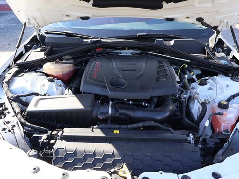 Used 2020 Alfa Romeo Giulia w/ Nero Edizione image 17