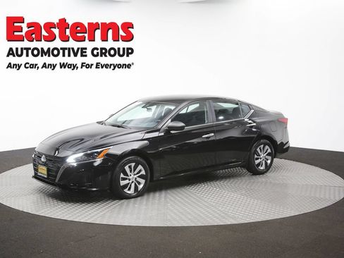 Used 2024 Nissan Altima 2.5 S FWD image 55
