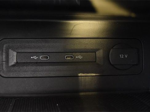 Certified 2023 Volkswagen Atlas SE image 16