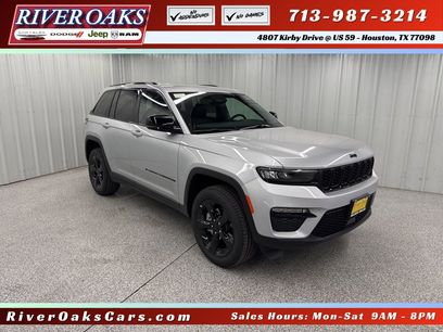 New 2025 Jeep Grand Cherokee Limited w/ Black Appearance Package