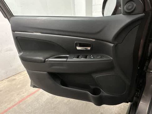 Used 2016 Mitsubishi Outlander Sport ES AWD/4WD image 13