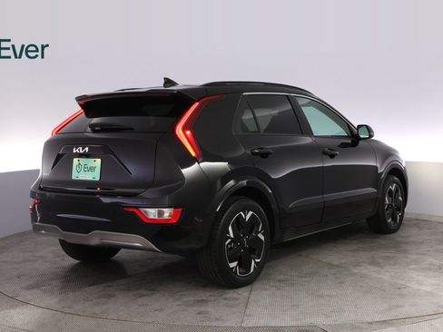 Used 2023 Kia Niro Wind FWD image 3