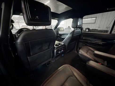 Used 2019 Ford Expedition Limited w/ Equipment Group 303A image 9