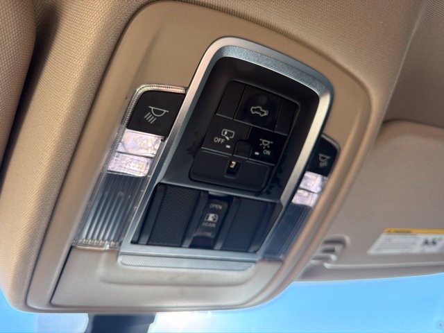 Used 2020 RAM 1500 Laramie AWD/4WD image 28