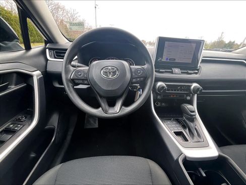 Used 2025 Toyota RAV4 LE image 17