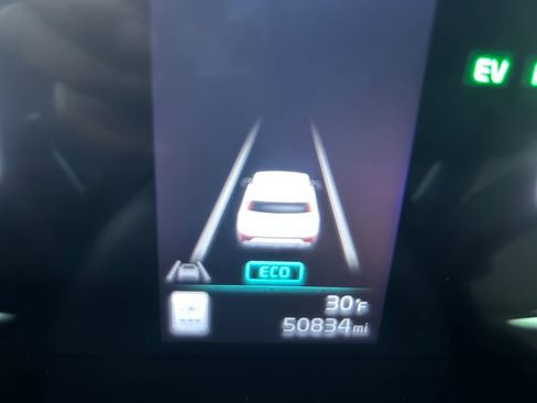 Used 2023 Kia Niro SX Touring image 10