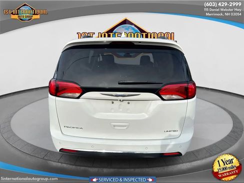 Used 2018 Chrysler Pacifica Limited FWD image 7