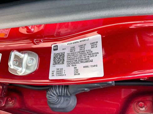 Used 2024 Chevrolet Colorado LT w/ LT Convenience Package RWD image 16