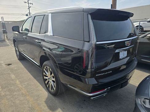 Used 2026 Cadillac Escalade Platinum Luxury image 8