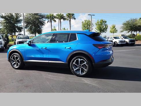 New 2026 Chevrolet Equinox EV LT image 18