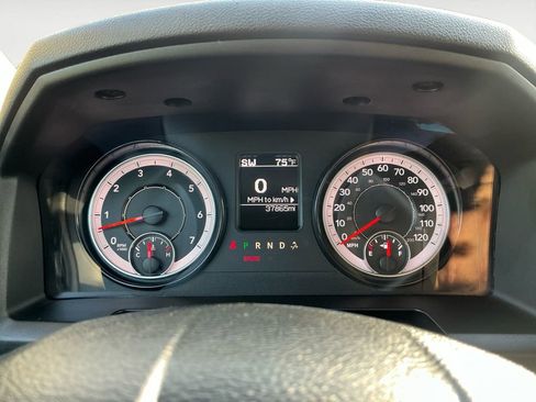 Used 2023 RAM 1500 Classic SLT w/ Protection Group AWD/4WD image 9