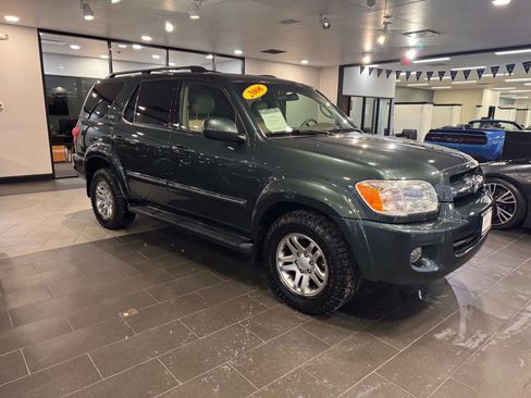 Used 2006 Toyota Sequoia SR5 image 6