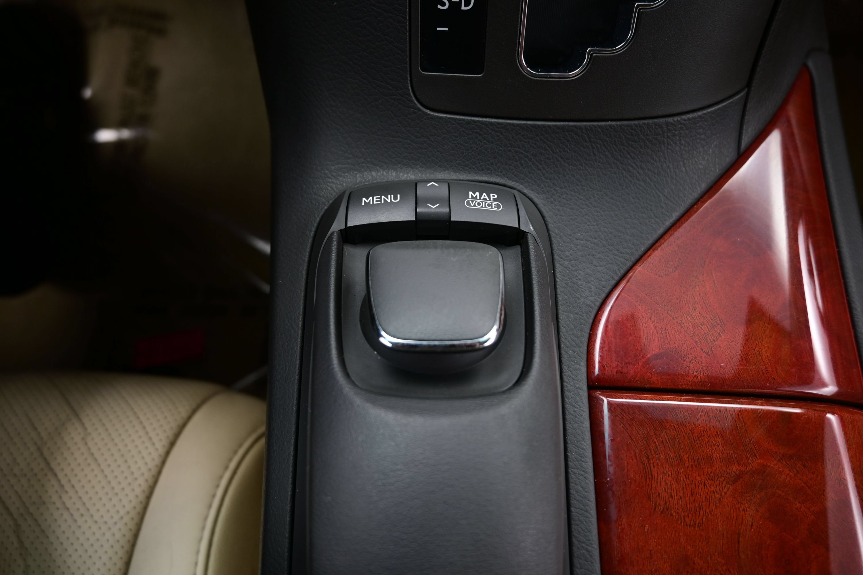 Used 2012 Lexus RX 350 AWD w/ Premium Pkg image 23