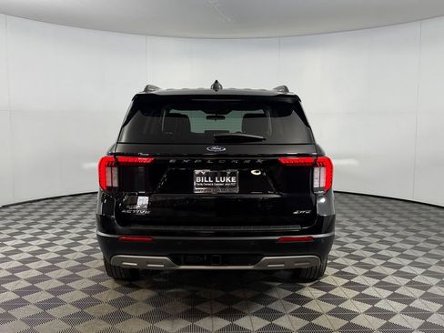 Used 2026 Ford Explorer Active w/ Active Comfort Package AWD/4WD image 7