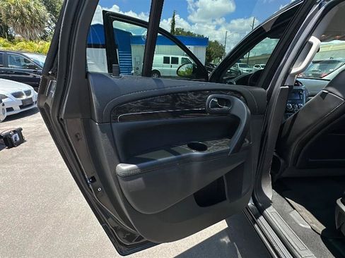 Used 2014 Buick Enclave Leather FWD image 24
