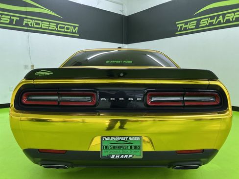 Used 2022 Dodge Challenger R/T RWD image 8