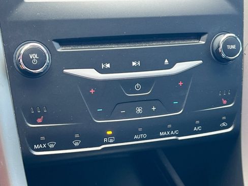 Used 2013 Ford Fusion SE FWD image 20